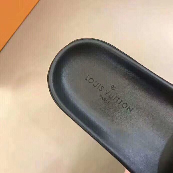 Louis Vuitton Slippers